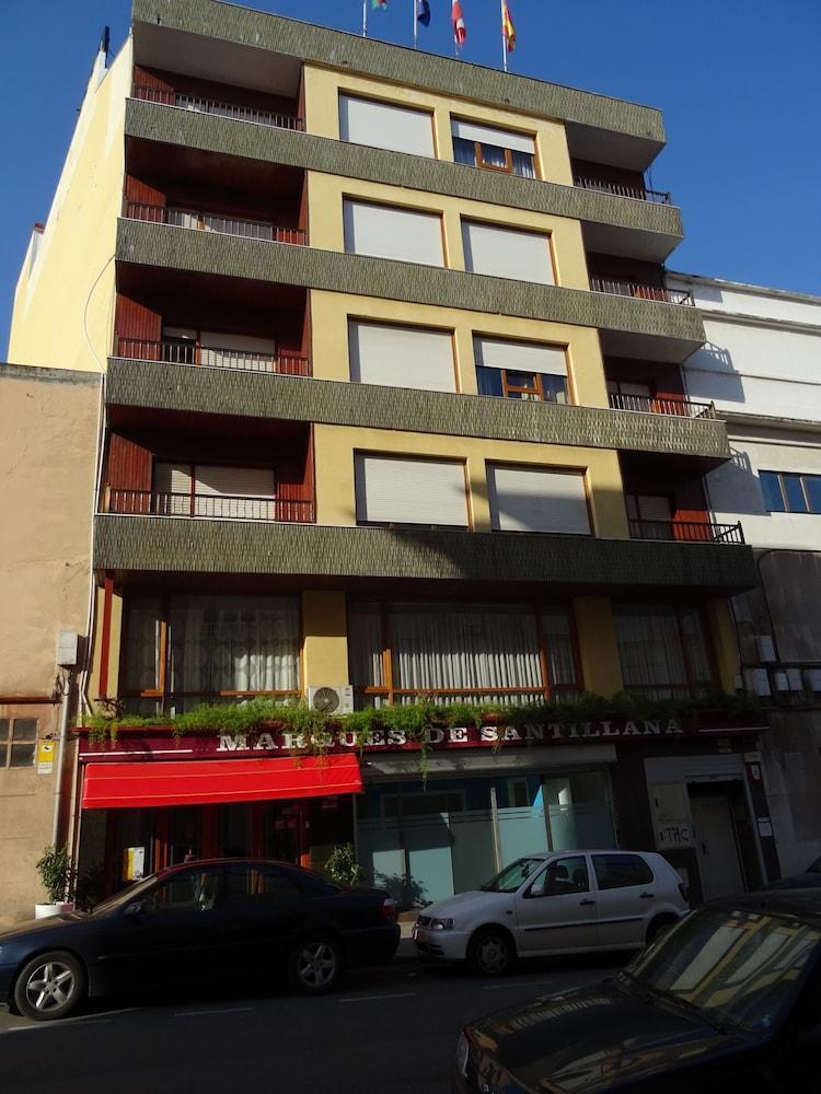 Hotel Marques De Santillana Torrelavega Exterior photo