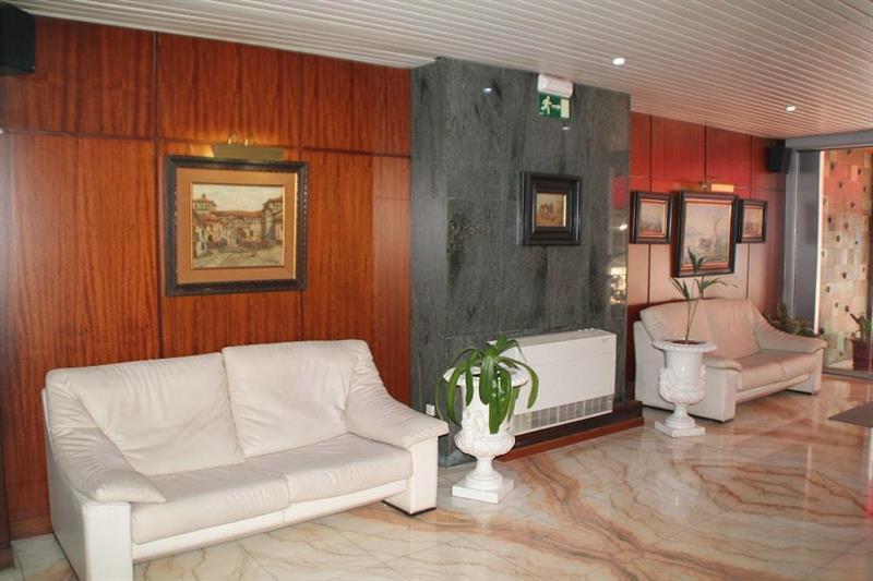 Hotel Marques De Santillana Torrelavega Exterior photo